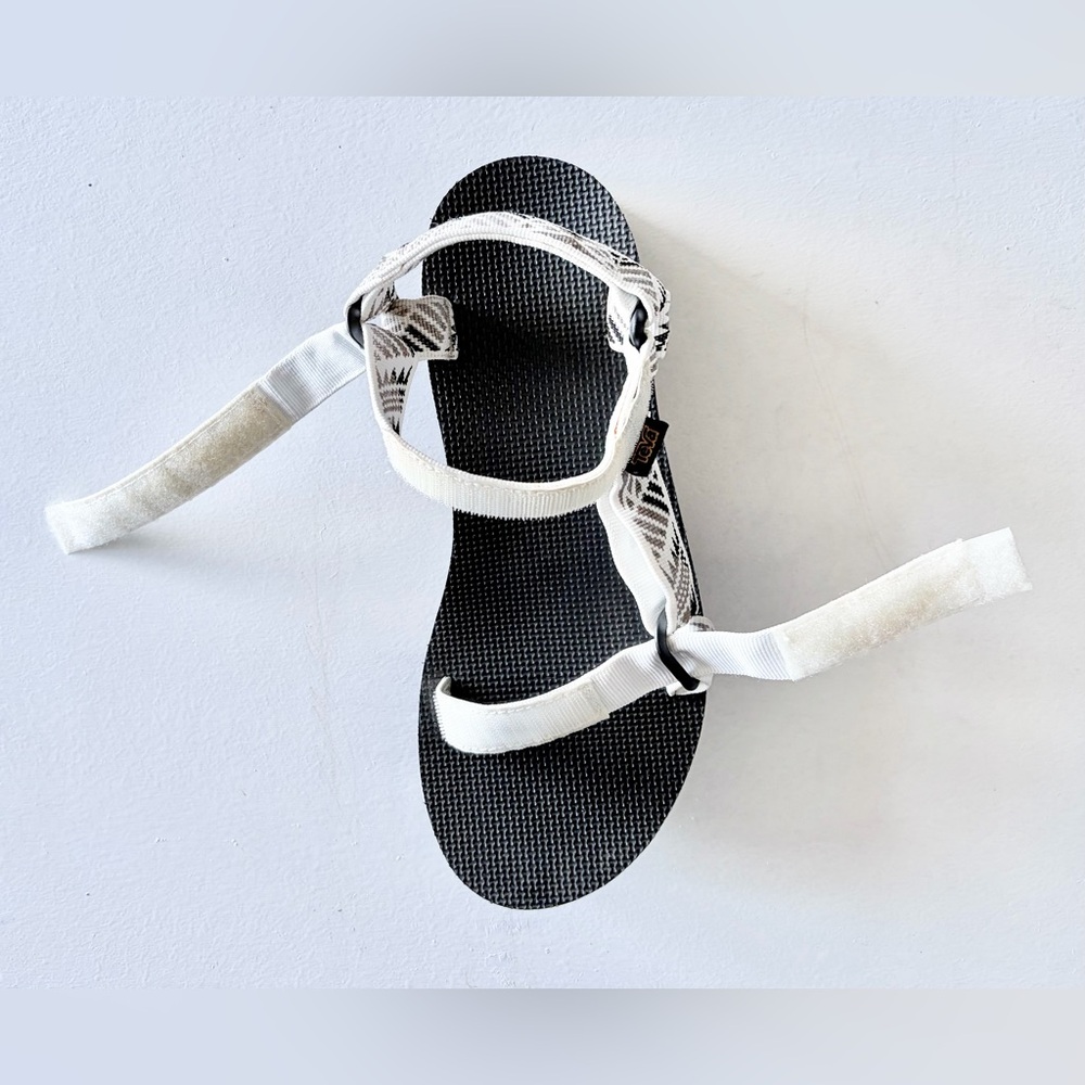 Teva Original Universal Women’s 10 Aztec print Strappy Sandals Black/White EUC - Picture 8 of 8
